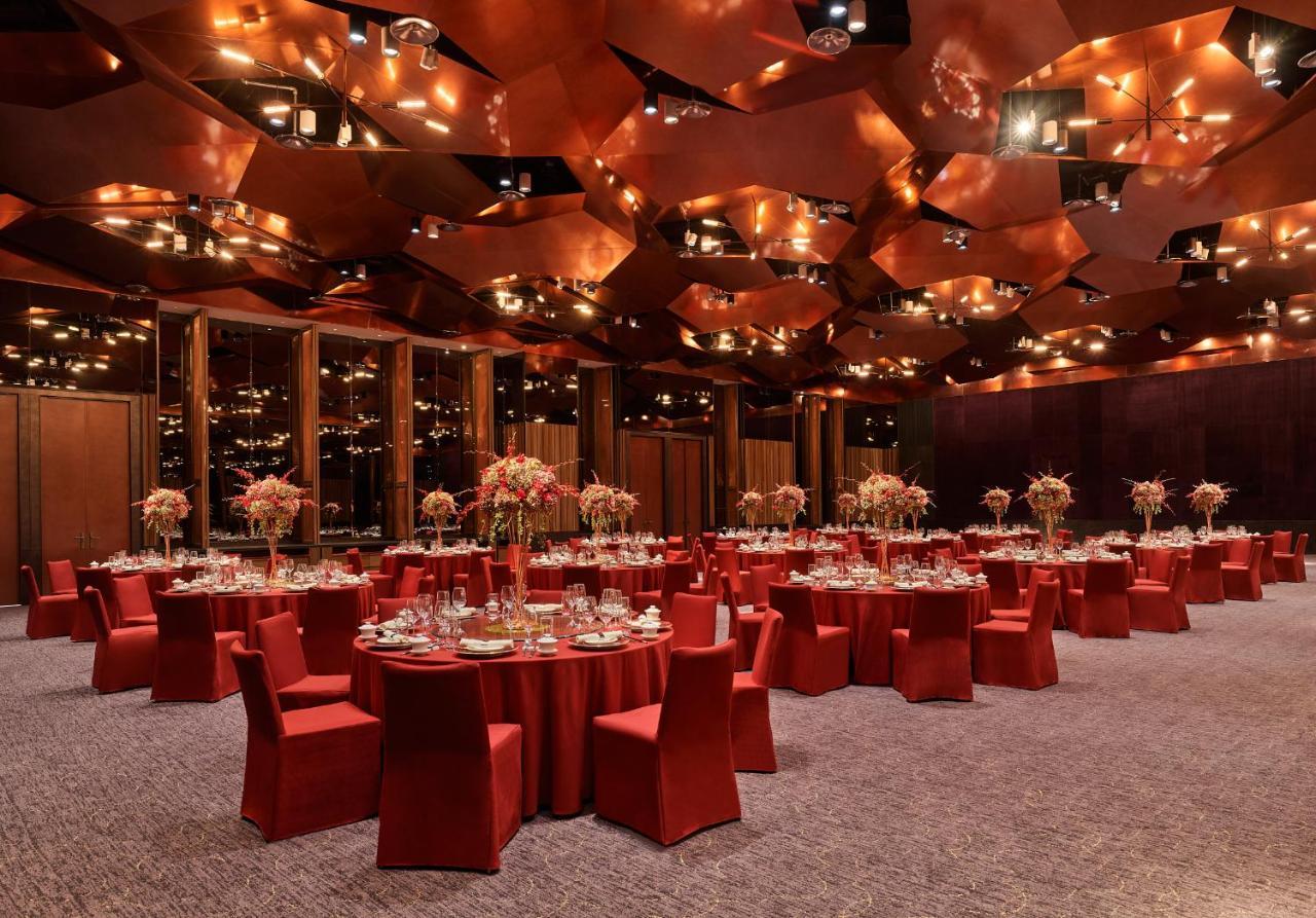 北京大兴国际机场木棉花酒店 外观 照片 The interior of the ballroom