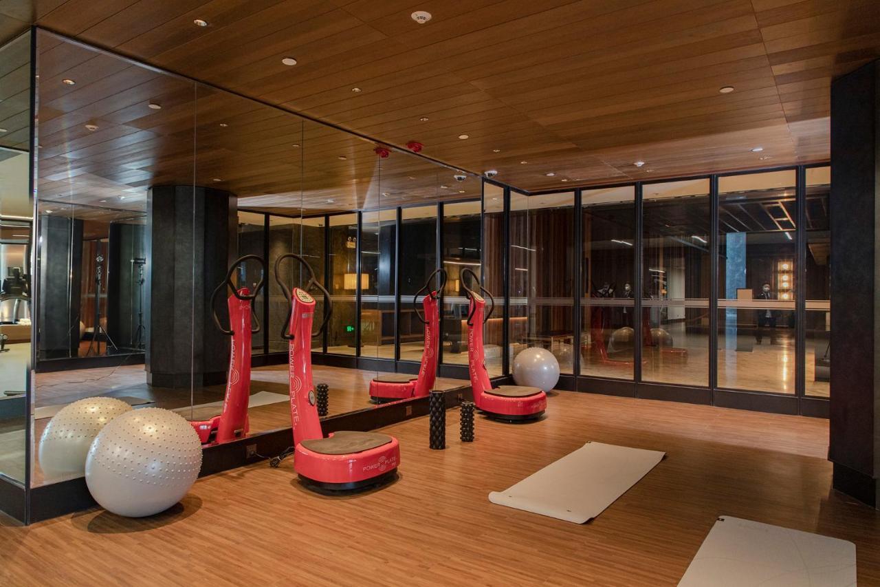 北京大兴国际机场木棉花酒店 外观 照片 The gym at the hotel